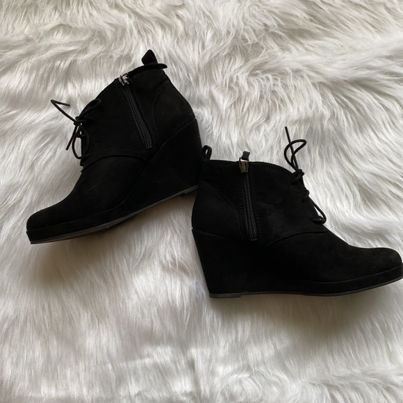 DV Ankle Boots Wedge Heel 8 - Picture 2 of 3